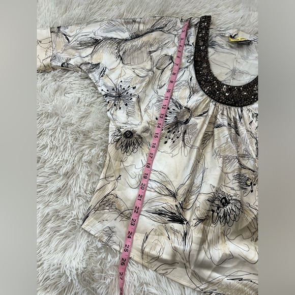 St. John Silk Blouse - size M - Picture 9 of 10